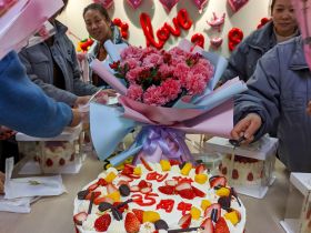 天博线上平台（中国）官方网站
举办三八妇女节活动
